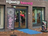 Kapsalon Delfzijl pand